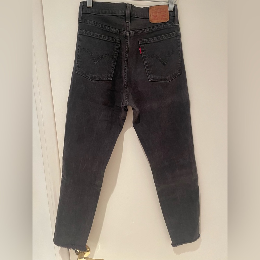 Levi’s - Picture 4 of 6